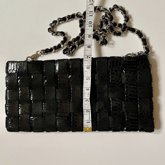 Soft crossbody bag, Checkered design bag with removable chain - Picture 7 of 10